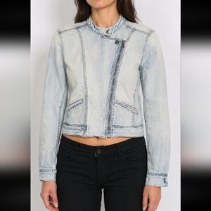 Rubbish Medium Light Wash Distressed Asymmetrical Zip Crop Denim Jean Ja…